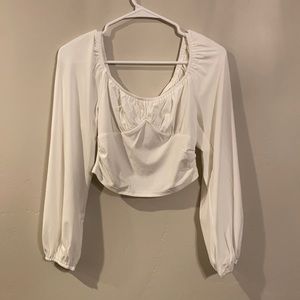 White puff sleeve crop top